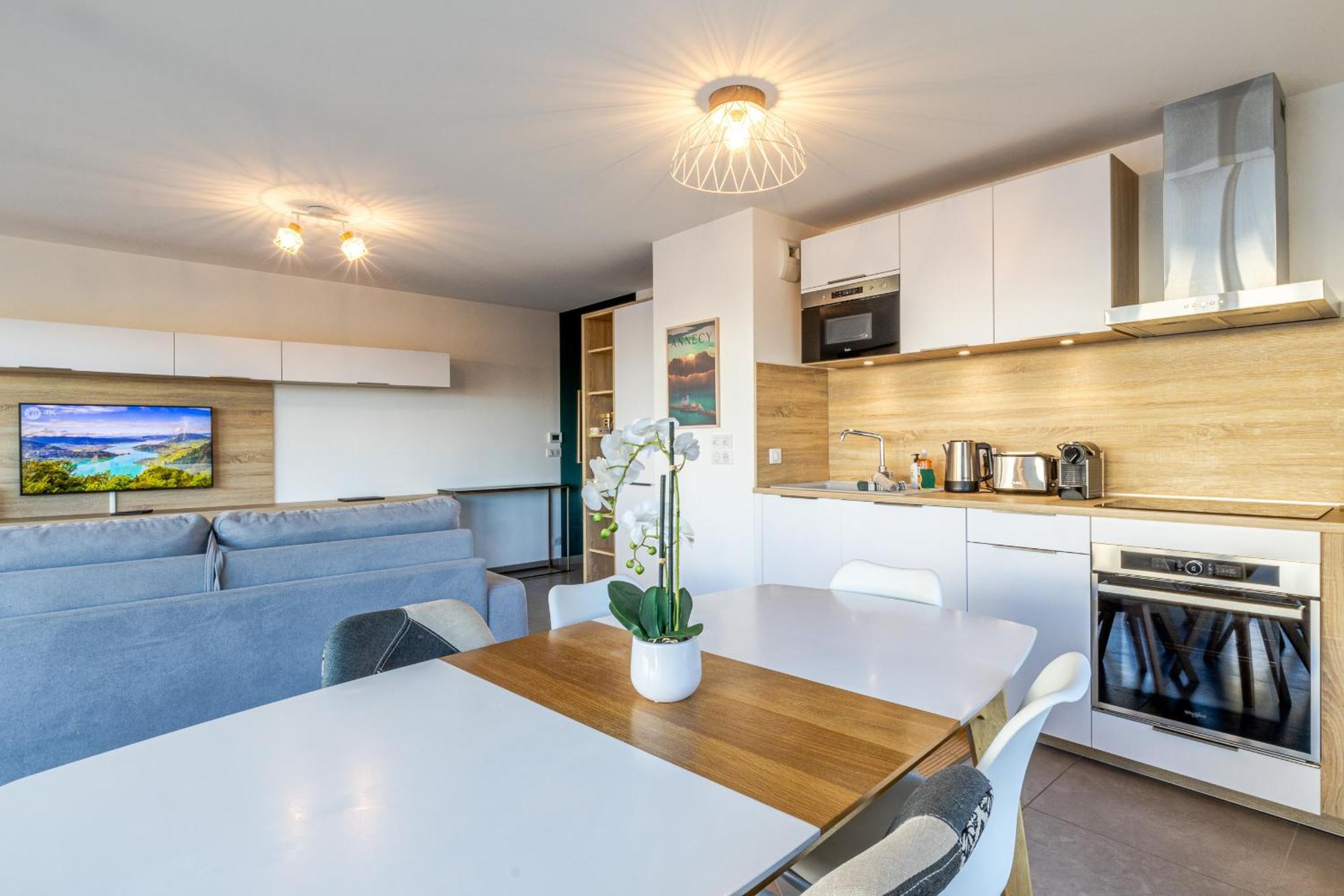 La Plume Vue Lac 3 Etoiles - Garage Prive, Secteur Recherche, Moderne & Tout Equipe, 6 Personnes Annecy Exterior photo
