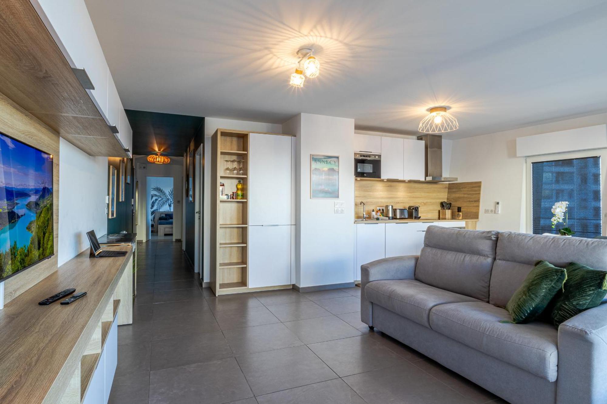 La Plume Vue Lac 3 Etoiles - Garage Prive, Secteur Recherche, Moderne & Tout Equipe, 6 Personnes Annecy Exterior photo